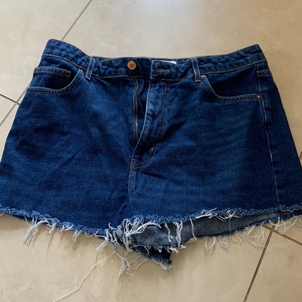 Forever 21 cut off denim shorts